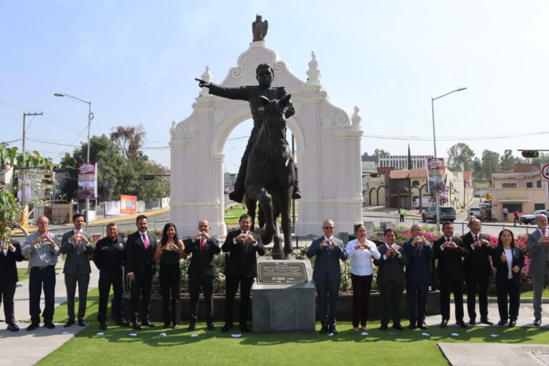 Monumento Ignacio Zaragoza Puebla: diputados de la LXII Legislatura participan en develación